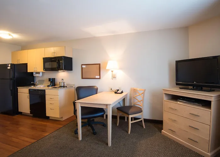 Candlewood By Ihg