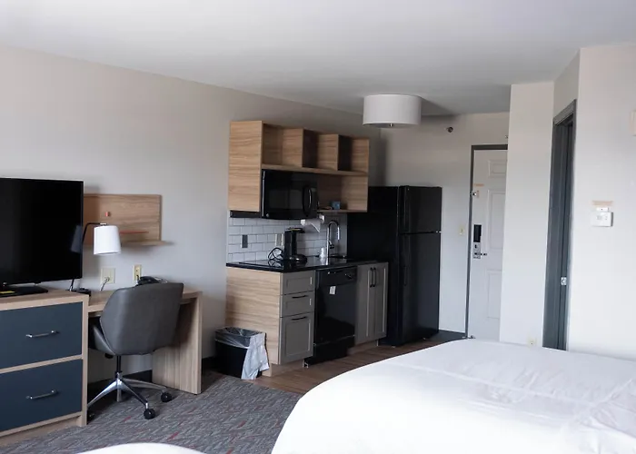 Candlewood By Ihg 2*