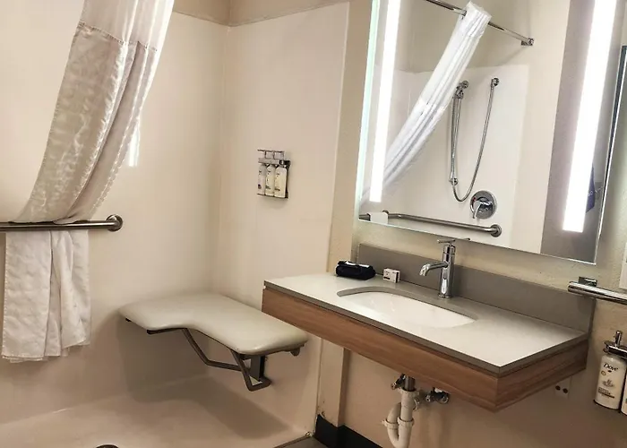 Hotel Candlewood By Ihg 2*