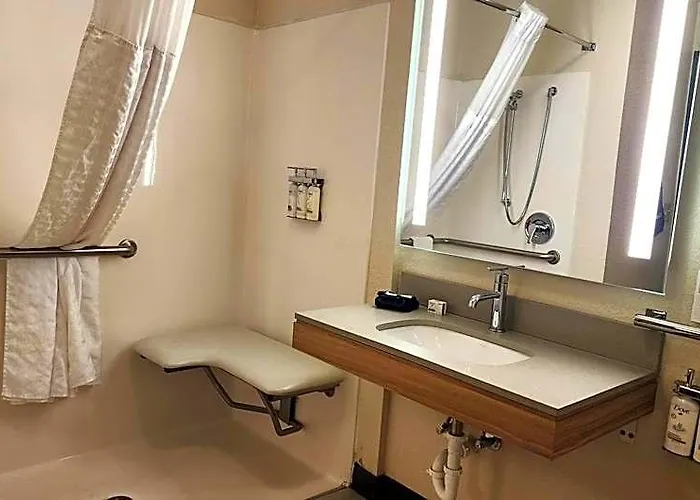 Candlewood By Ihg